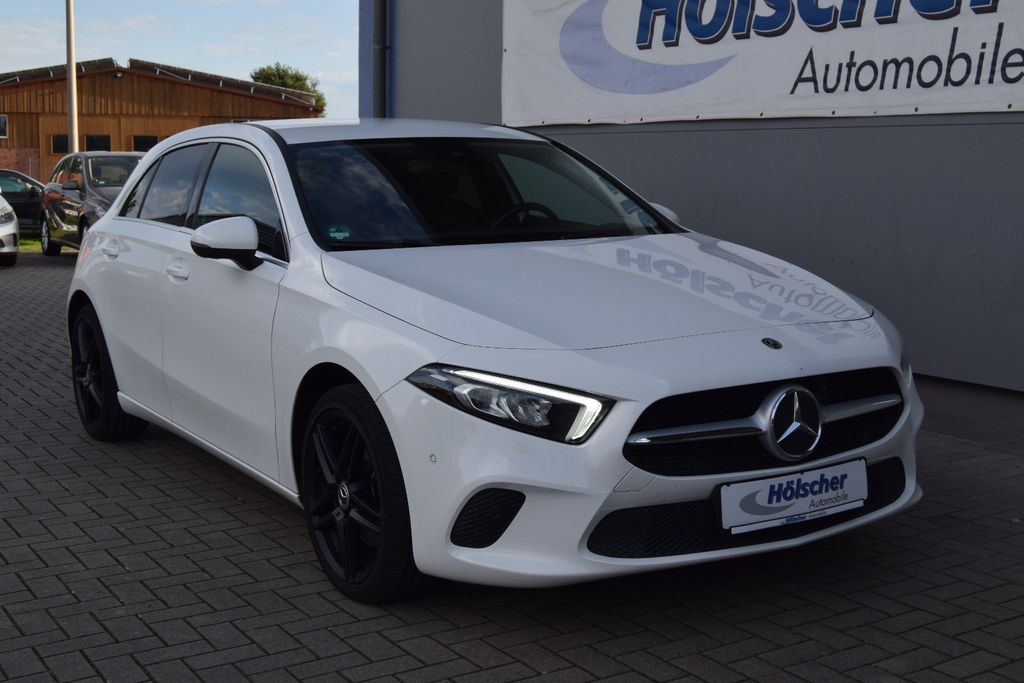 Image of Mercedes-Benz A 220