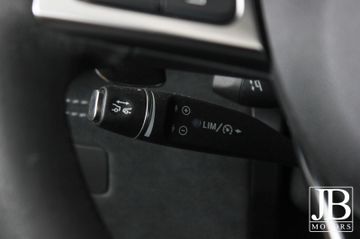 Fahrzeugabbildung Mercedes-Benz AMG GT C Roadster Keramik Carbon Night Burmester