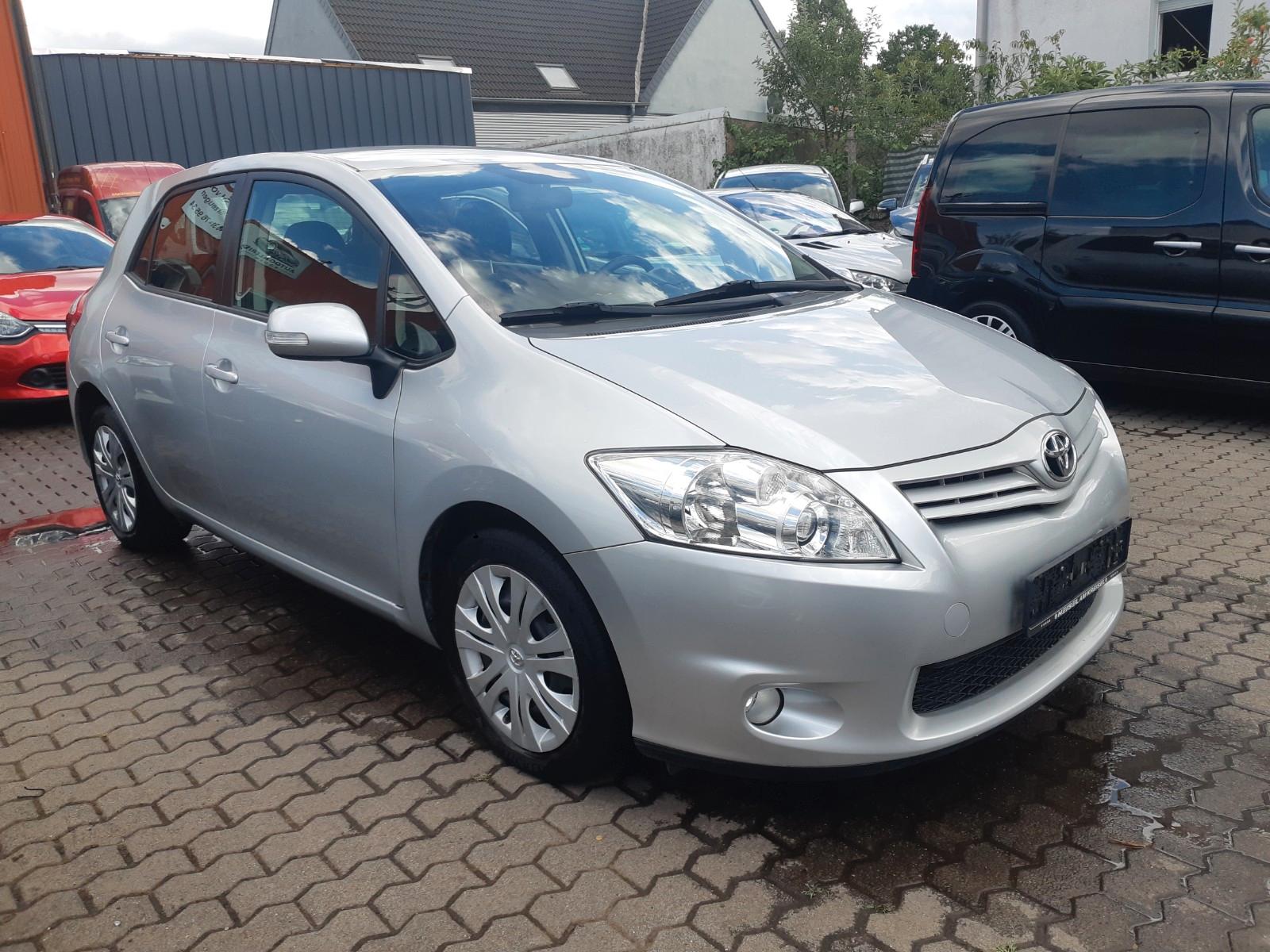 Toyota Auris Life+ 1,6 *Automatik*wenigKM*