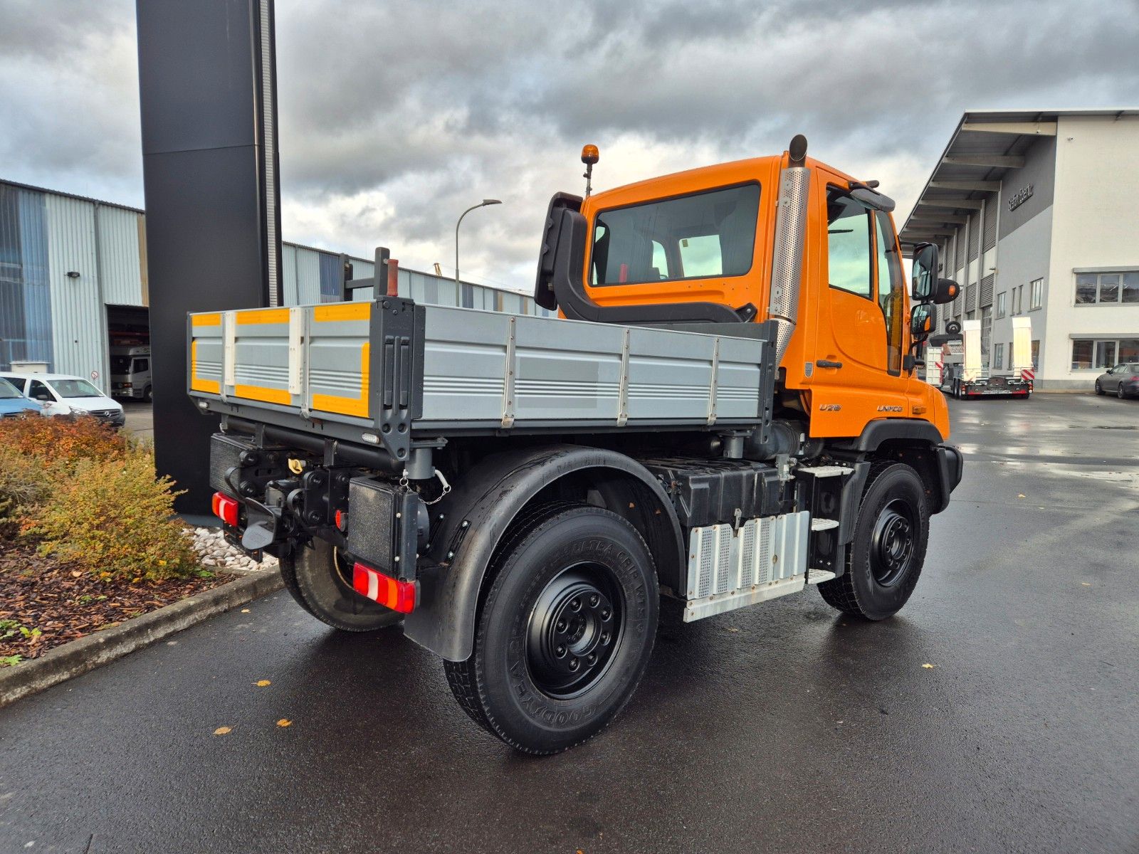 Fahrzeugabbildung Mercedes-Benz U 218 4x4 Winterdienst, Hydrostat, Zapfwelle
