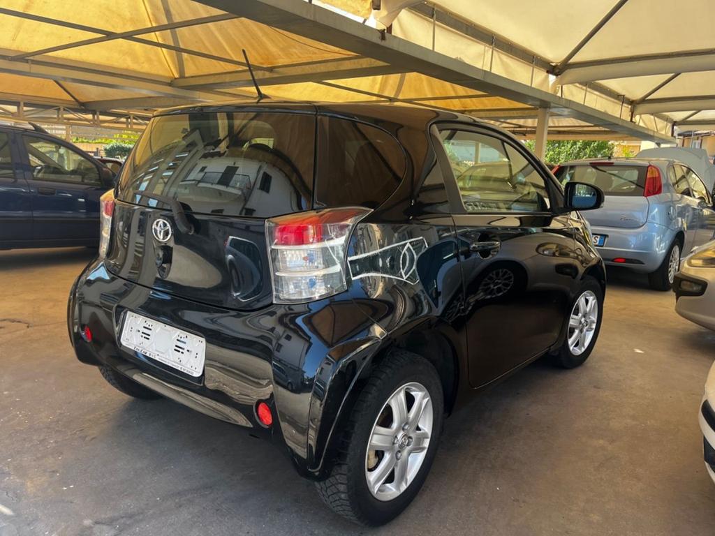 Toyota IQ