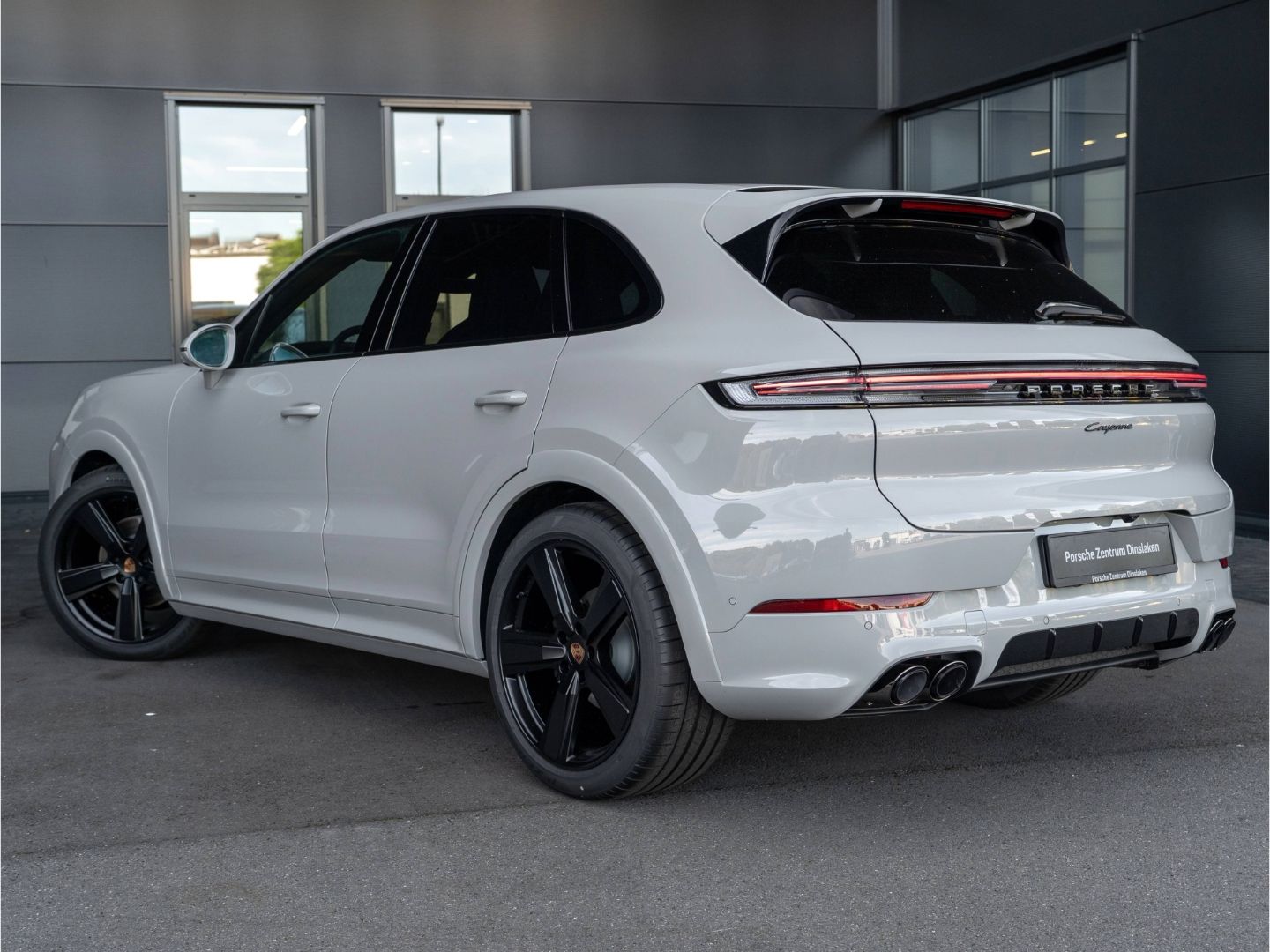 Porsche Cayenne SportDesign AHK Hinterachsl. Sportaga. imagem 3
