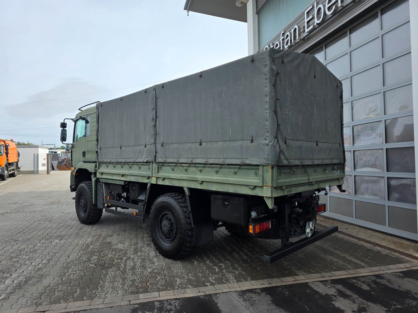 Fahrzeugabbildung MAN TGA 18.360 4x4 BB 3 Sitze Schalter Expedition