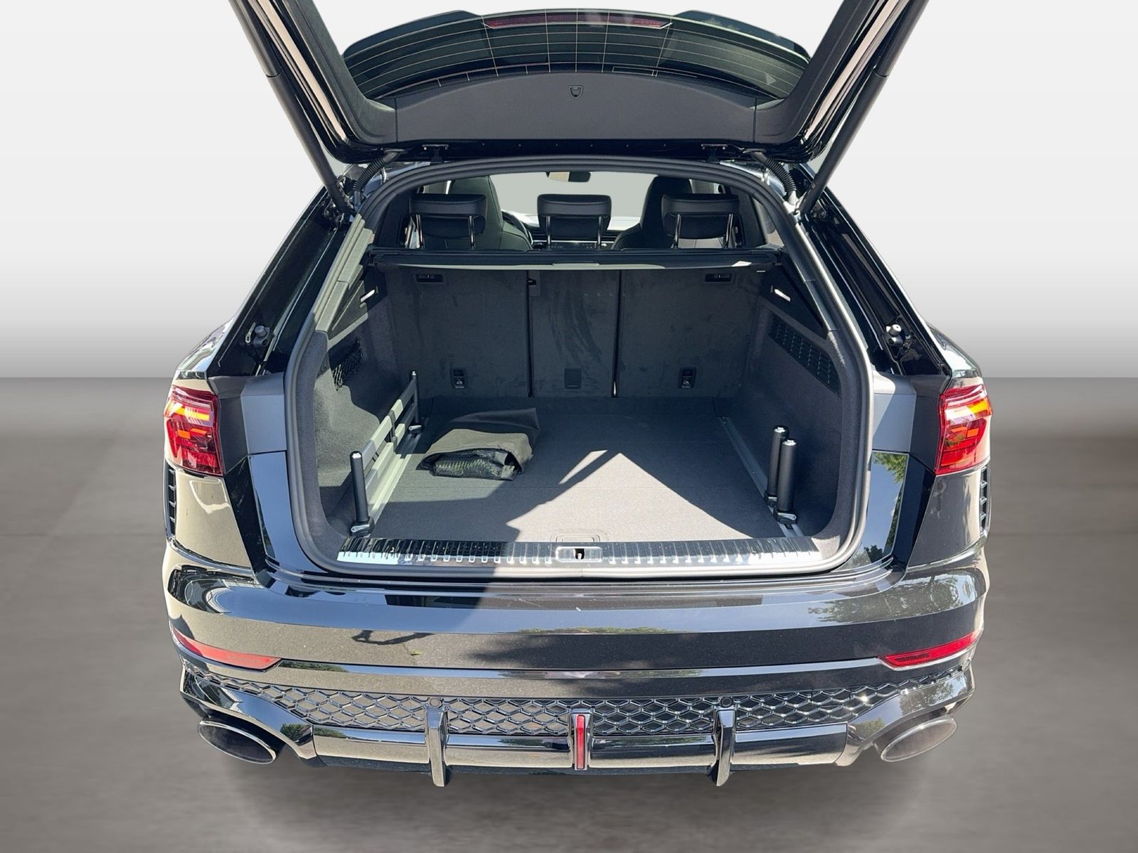 Audi RSQ8 - Bild 12