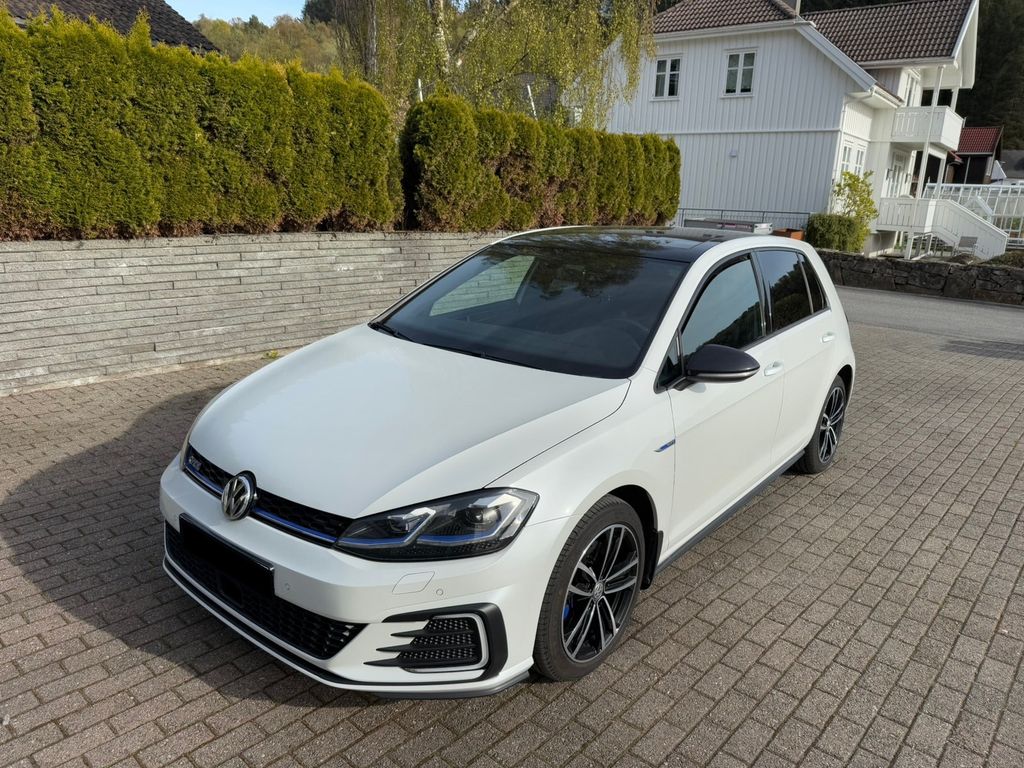 Image of Volkswagen Golf