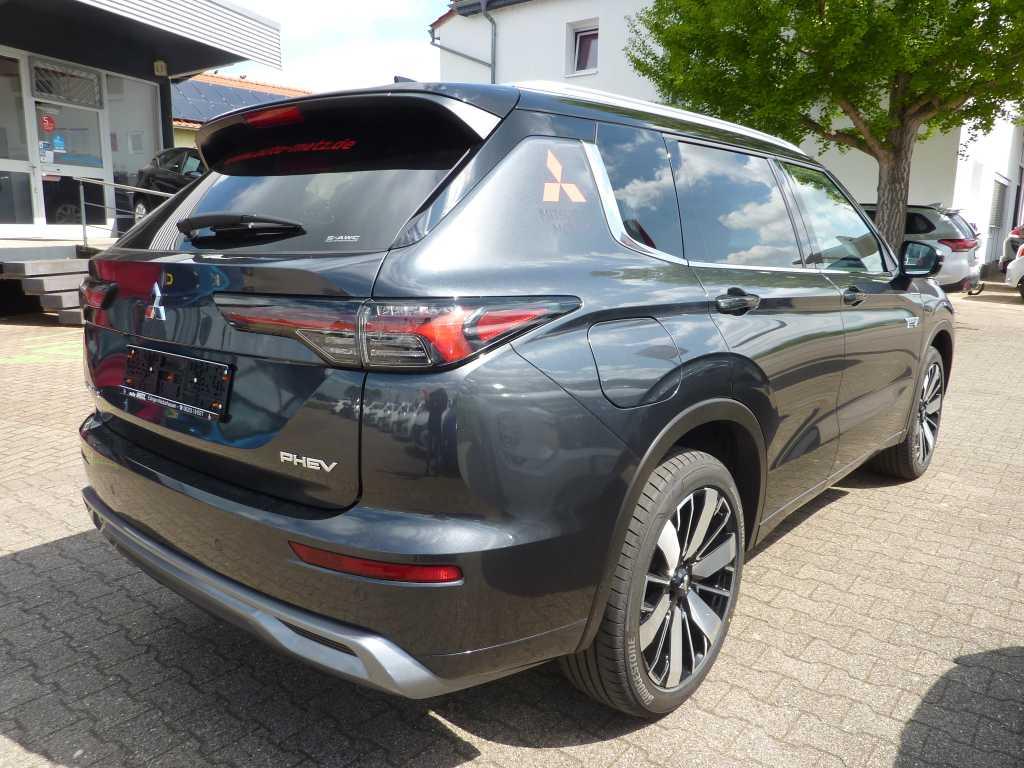Mitsubishi Outlander PHEV Select 4WD 306PS