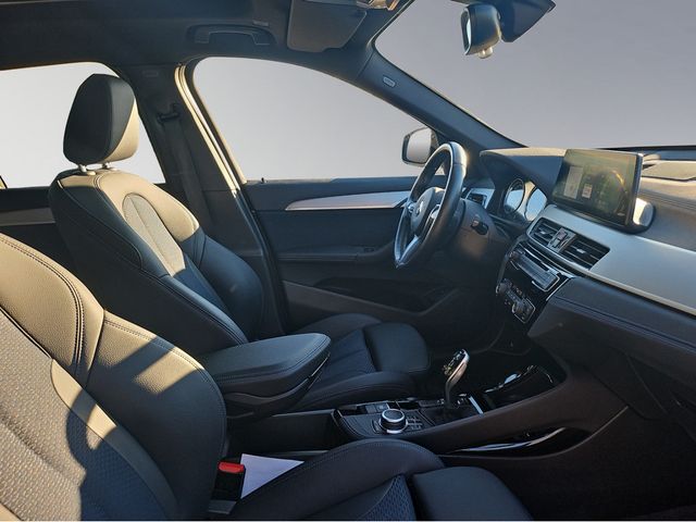 X1 sDrive 18i Automatik M Sport AHK