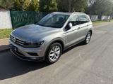 Volkswagen Tiguan 2.0 TDI SCR DSG 4MOTION Highline Highline - VW Tiguan Gebrauchtwagen in Erfurt