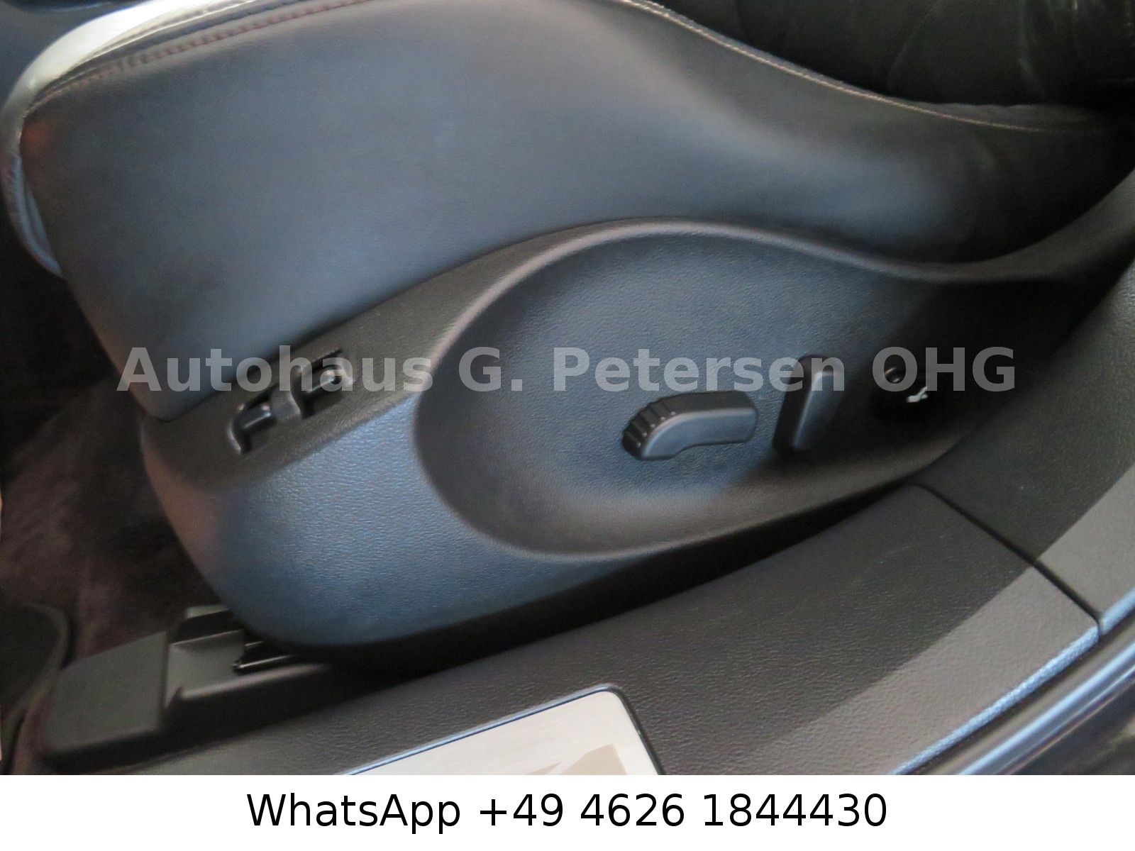 Fahrzeugabbildung Infiniti FX FX30d/*Leder*Xenon*Sitzbelü*Spurhalte*LM 21*