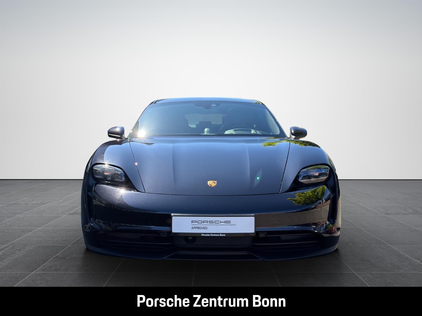 Porsche Taycan InnoDrive HeadUp LED-Matrix Surround-View