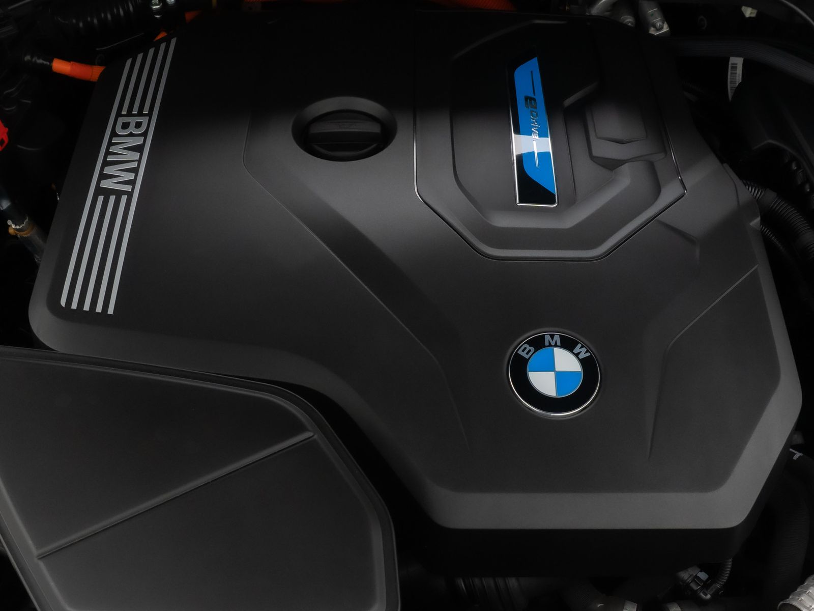 Fahrzeugabbildung BMW X3 xD30e M Sport Komfort AHK HUD DAB 360°HiFi