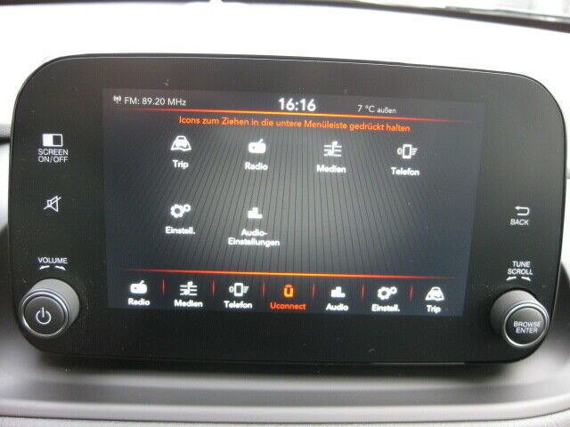 Fahrzeugabbildung Fiat Tipo Kombi Life 1.0