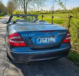 Mercedes-Benz CLK 200 AVANTGARDE Cabrio, iolitblau metallic - : Blau, Metallic