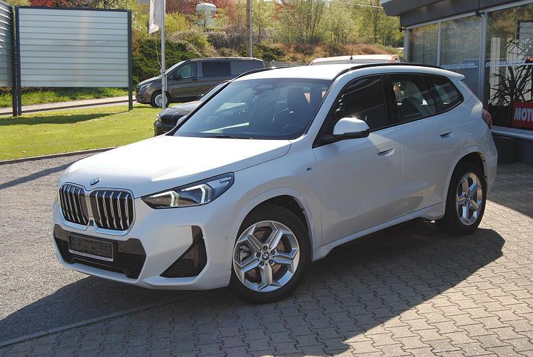 BMW X1 xDrive23d A. M-Sport.ACC.HUD.H&K.360°.Massage