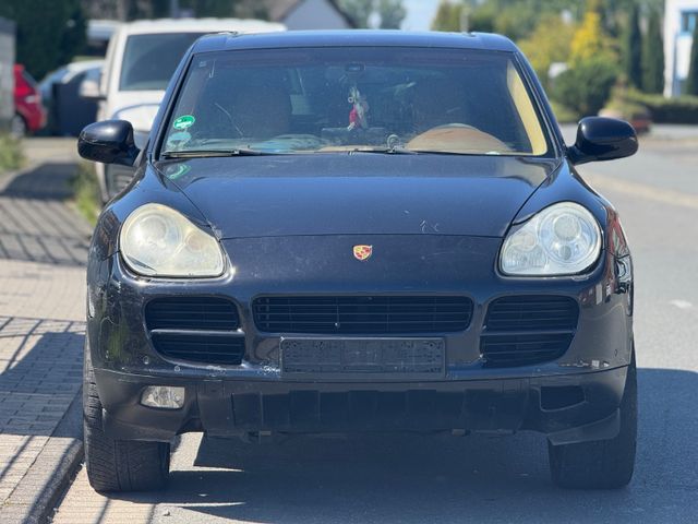 Porsche Cayenne Basis