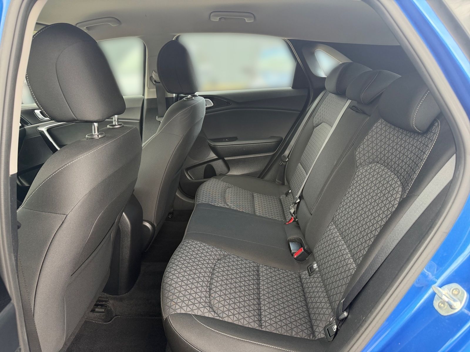 Fahrzeugabbildung Kia CEED_5 1.5T DCT7 VISION KOMF NAV