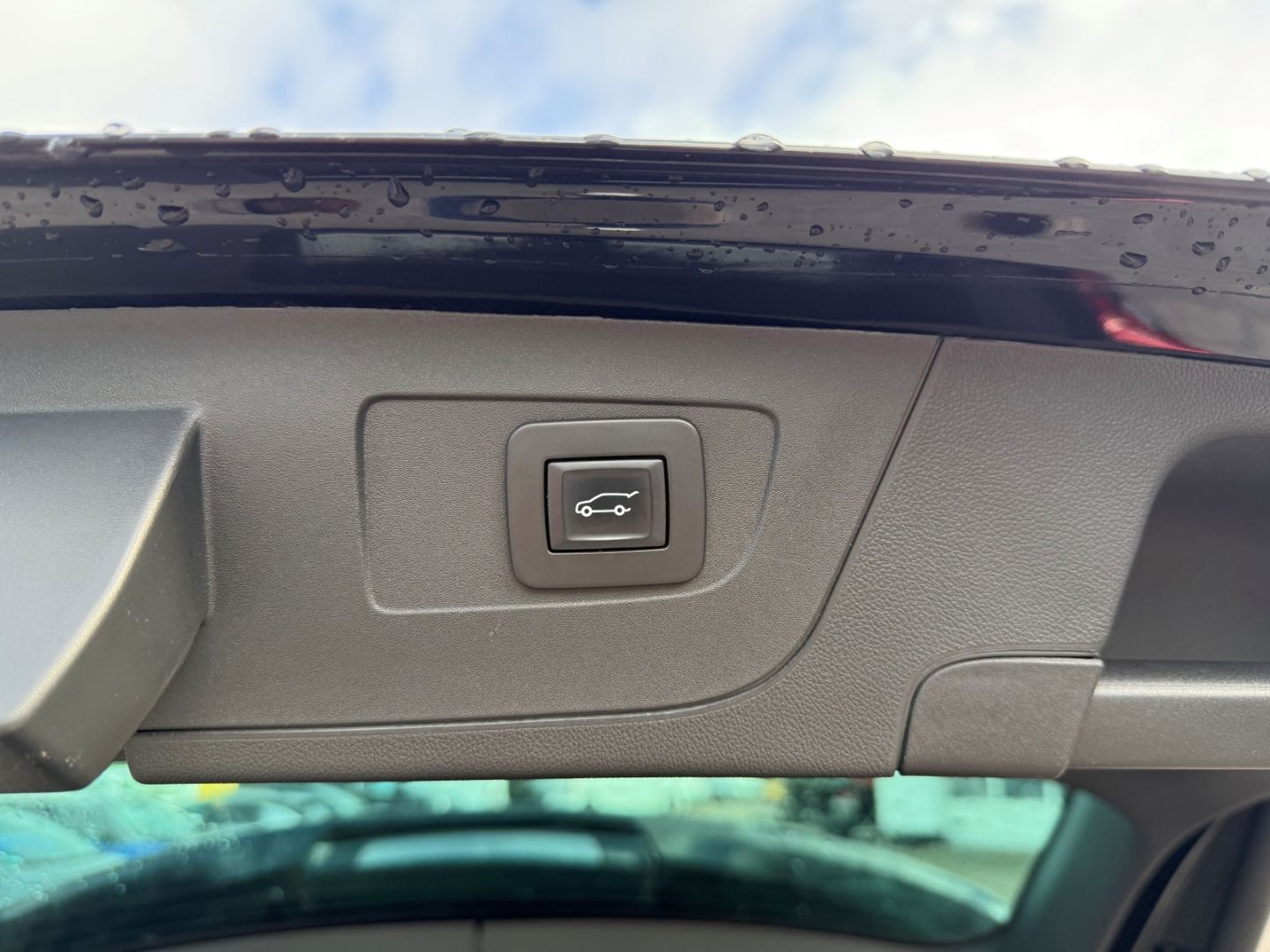 Fahrzeugabbildung Opel Insignia B Sports Tourer Ultimate mit AHK