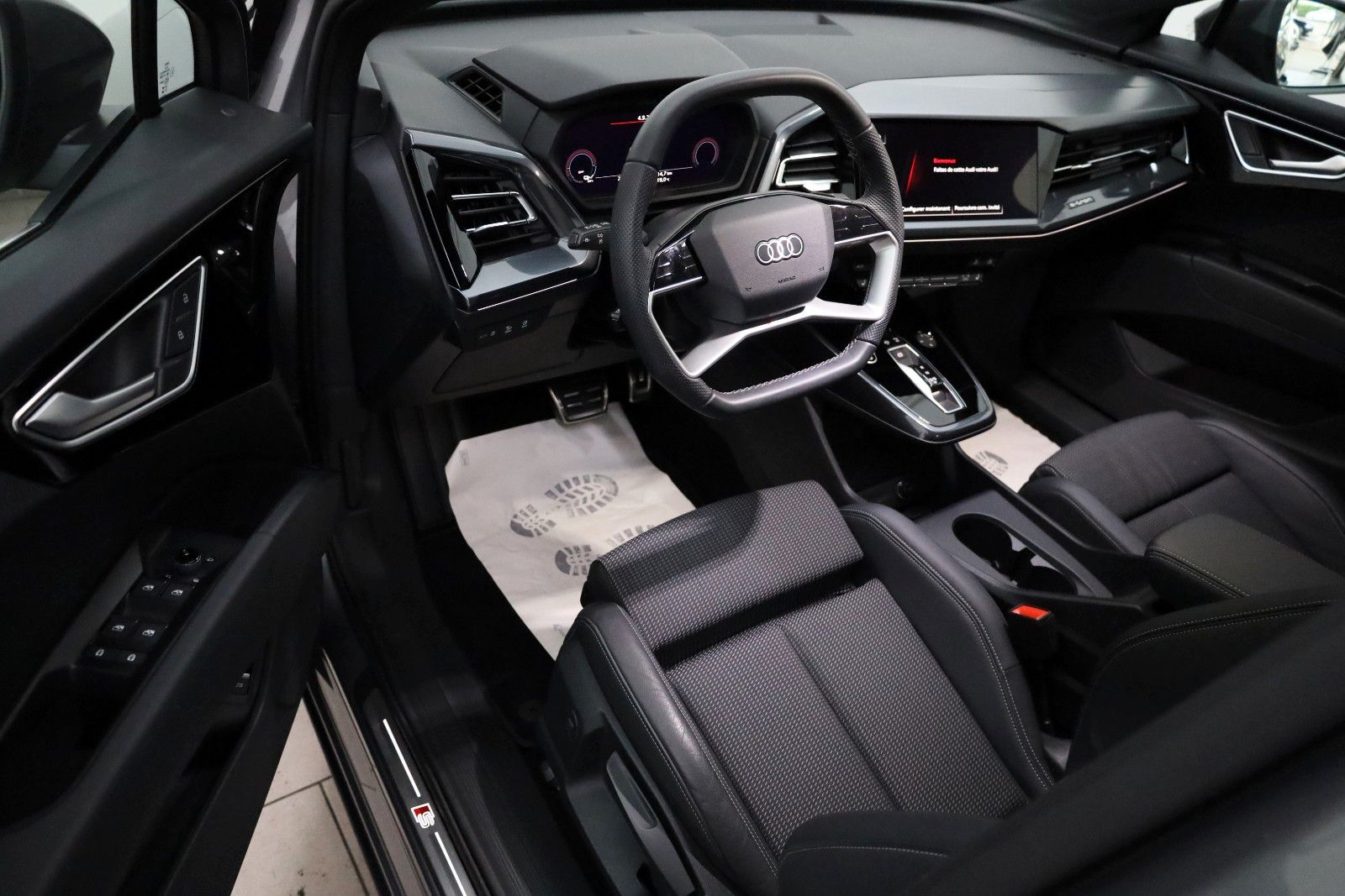 Fahrzeugabbildung Audi Q4 e-tron Sportback 45,S line, SH,Kamera,ACC