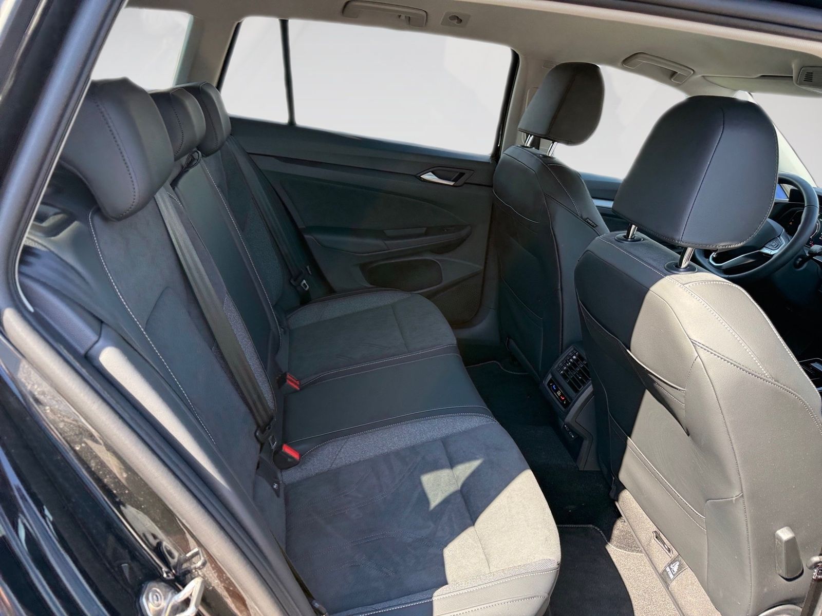 Volkswagen Golf - Bild 10
