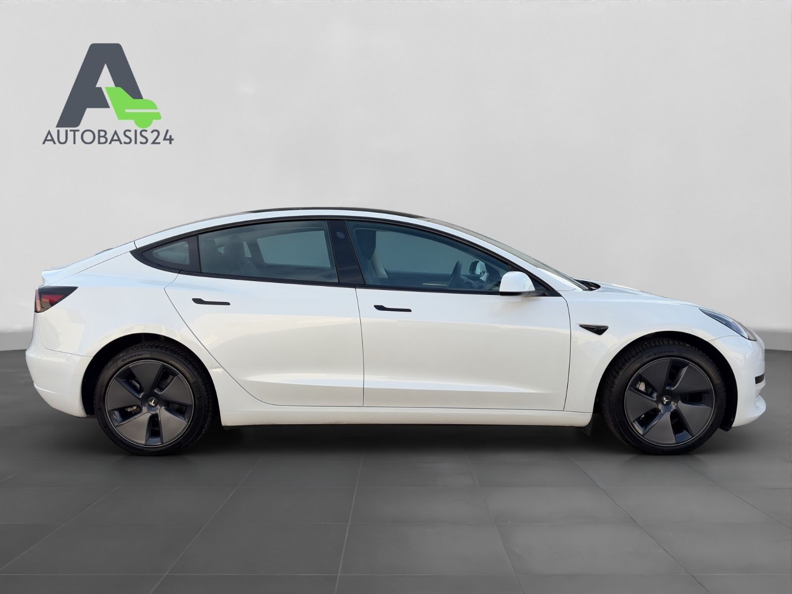 Tesla Model 3 Basis RWD 1.Hand Gigafactory Shanghai foto 6