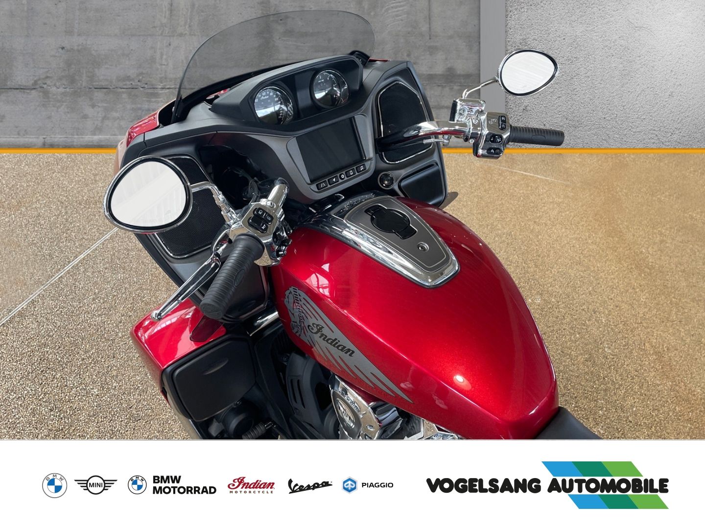 Fahrzeugabbildung Indian Challenger Pursuit, Luxury Line, Zusatzscheinwer