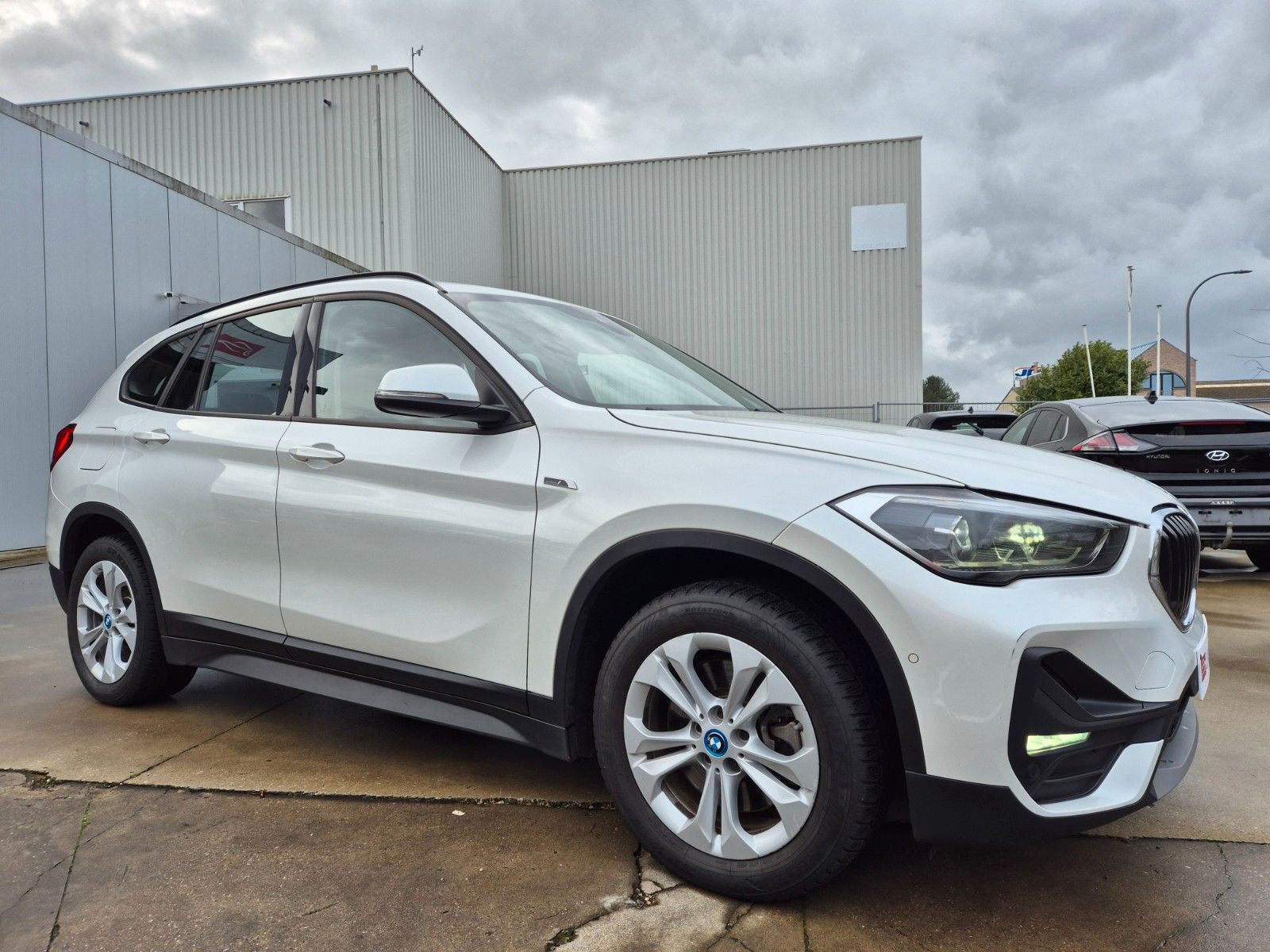 BMW X1 PHEV 1.5iA xDrive25e / 4WD / HYBRID / 2022 !!