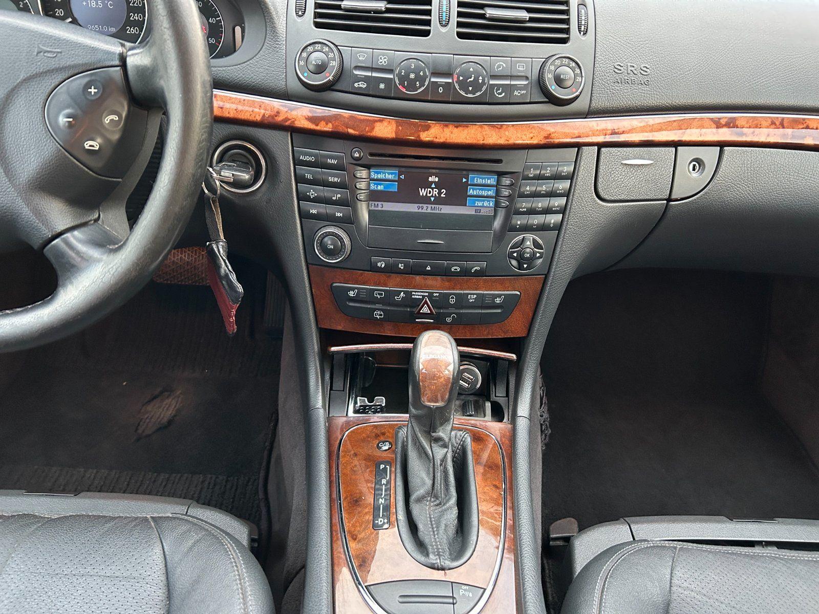 Mercedes-Benz E270 2004 — photo 10