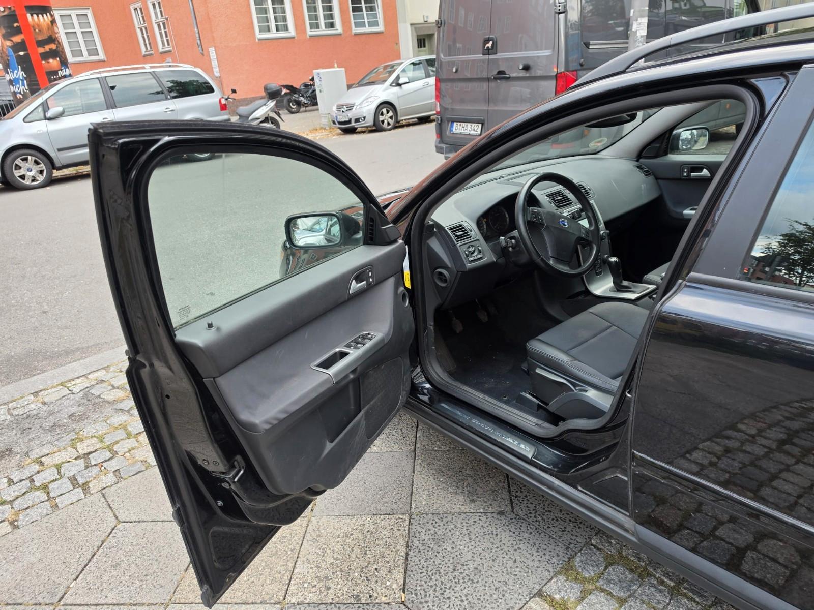 Volvo V50 2006 — photo 13