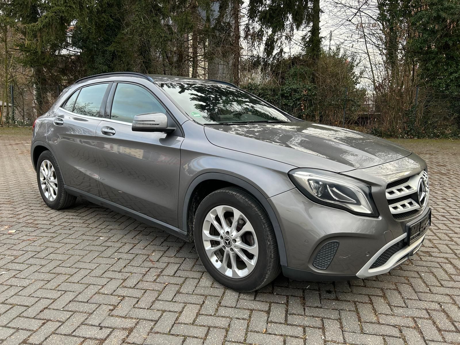 MERCEDES-BENZ Mercedes GLA 200