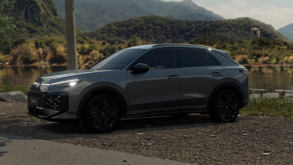 Fahrzeugabbildung Volkswagen T-Roc 1.5 eTSI DSG R-Line Black Style  AHZV