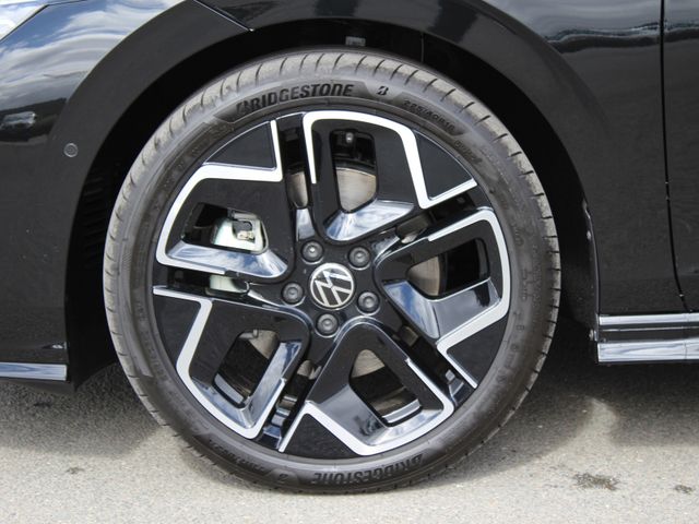 Golf VIII Variant 2,0 TDI R-Line NAVI*AHK*IQ.Lig