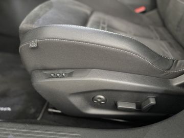 Fotografie 20 des Opel Astra Sports Tourer 1.2 Turbo AT Ultimate AHK