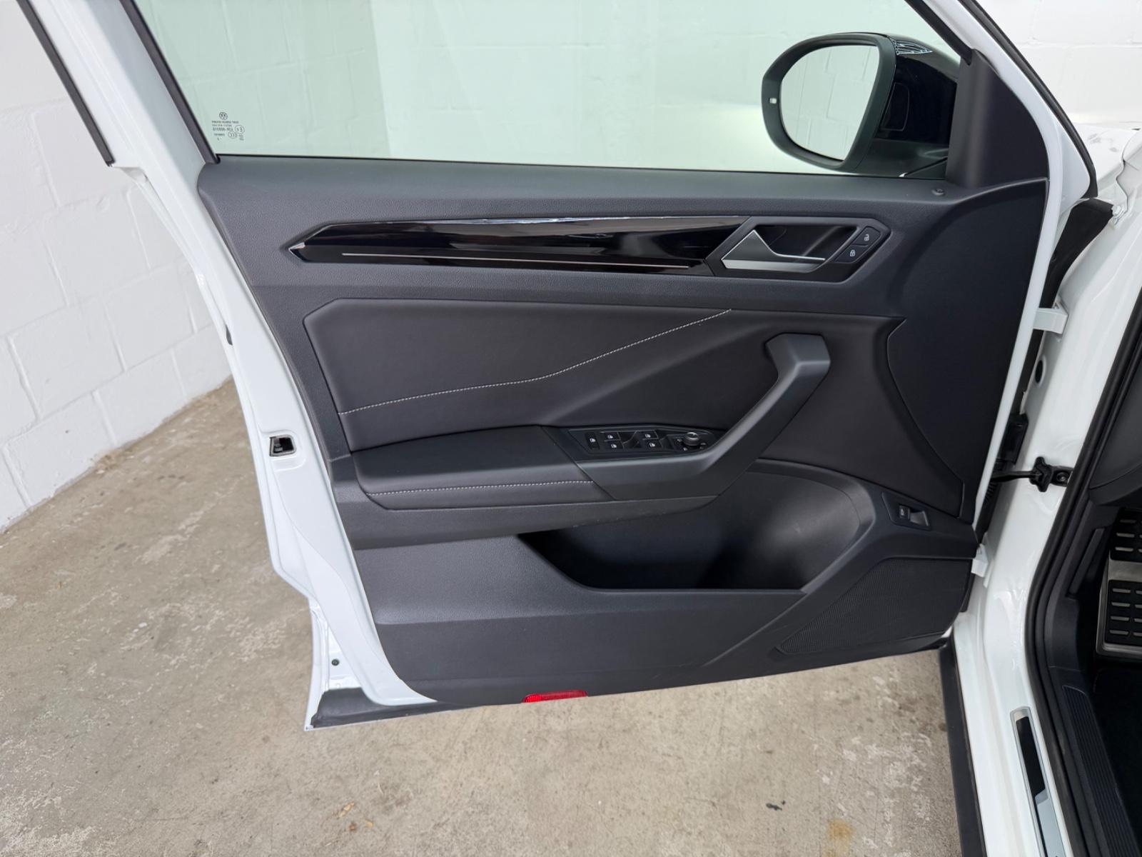 Volkswagen T-Roc R-Line 4Motion+IQ.LIGHT++ACC+APP-CONNECT+, миниатюра 14