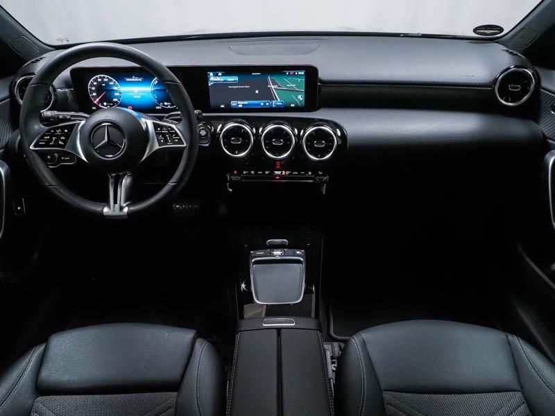 Mercedes-Benz A 250 e mit EQ Hybrid Technologie 360 AUT Kam.
