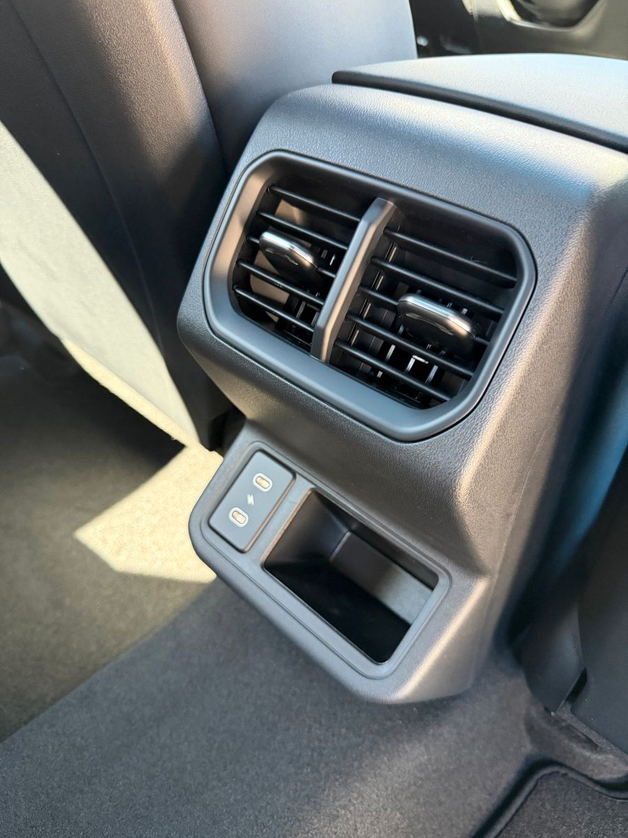 Fahrzeugabbildung Kia K4 1.6T 180 DCT GTL DWP+ SZ SD 18 GD