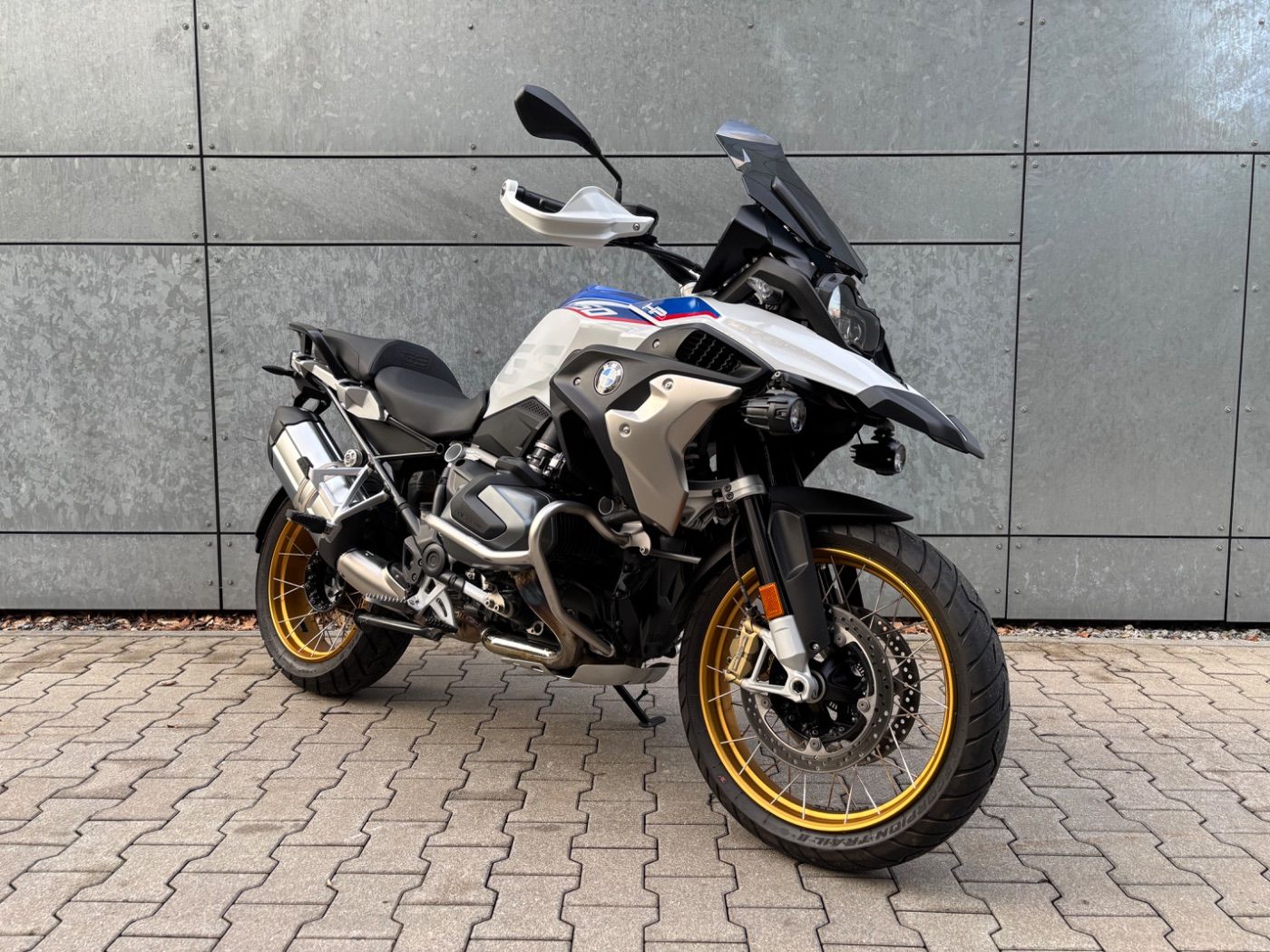 Fahrzeugabbildung BMW R 1250 GS HP 3 Pakete Tieferlegung