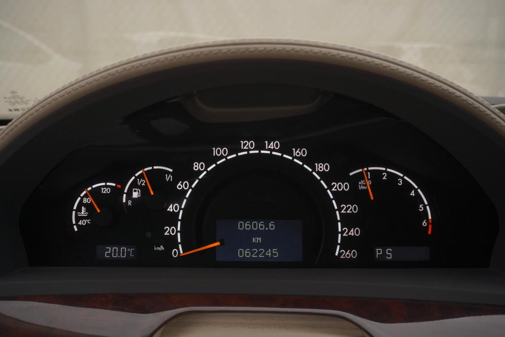 Mercedes-Benz S 600