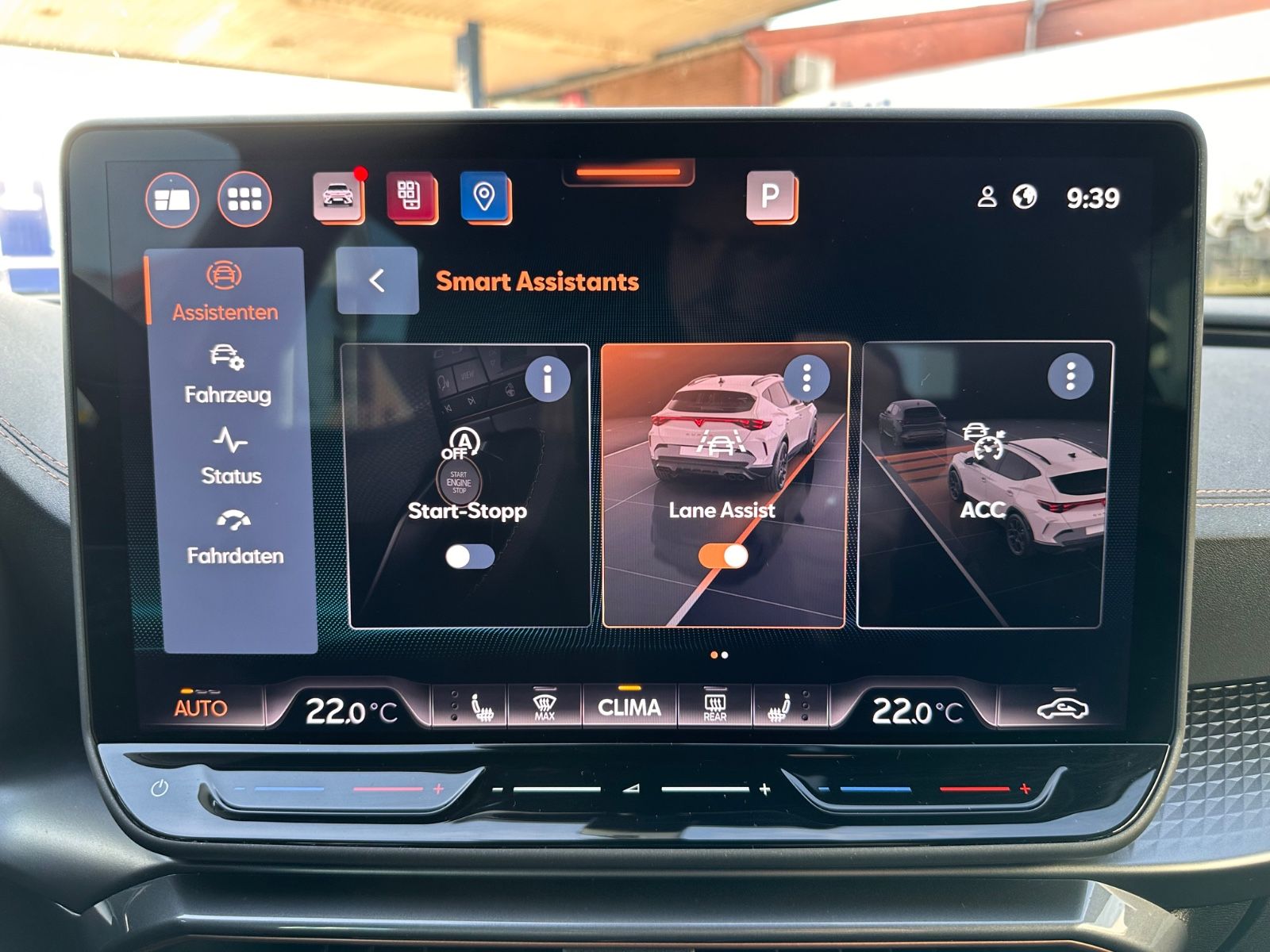 Fahrzeugabbildung CUPRA Formentor 1.5 eTSI DSG Pano/AHK/ACC/APP/LED/SHZG
