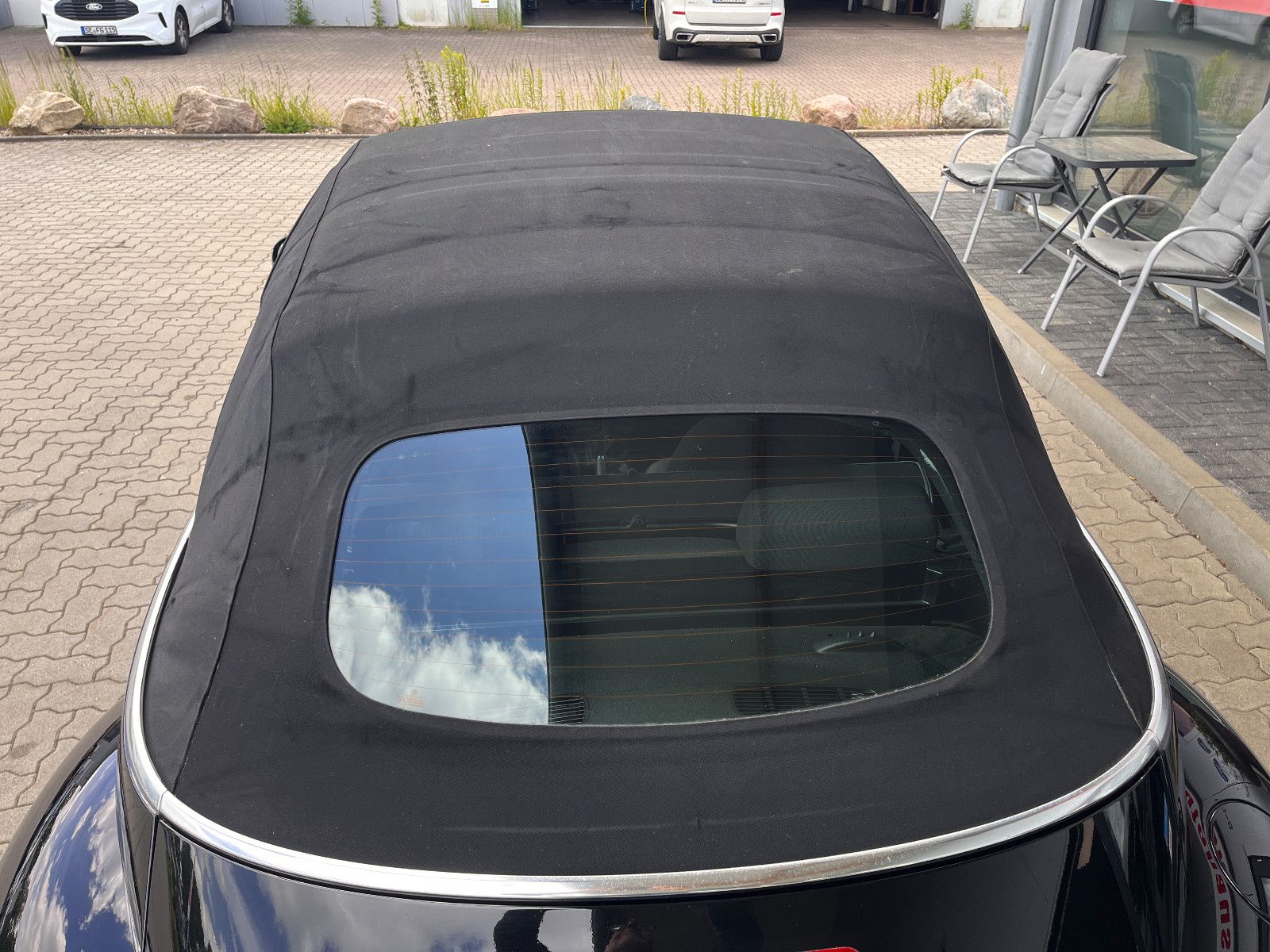 Fahrzeugabbildung Volkswagen New Beetle Cabriolet 1.4