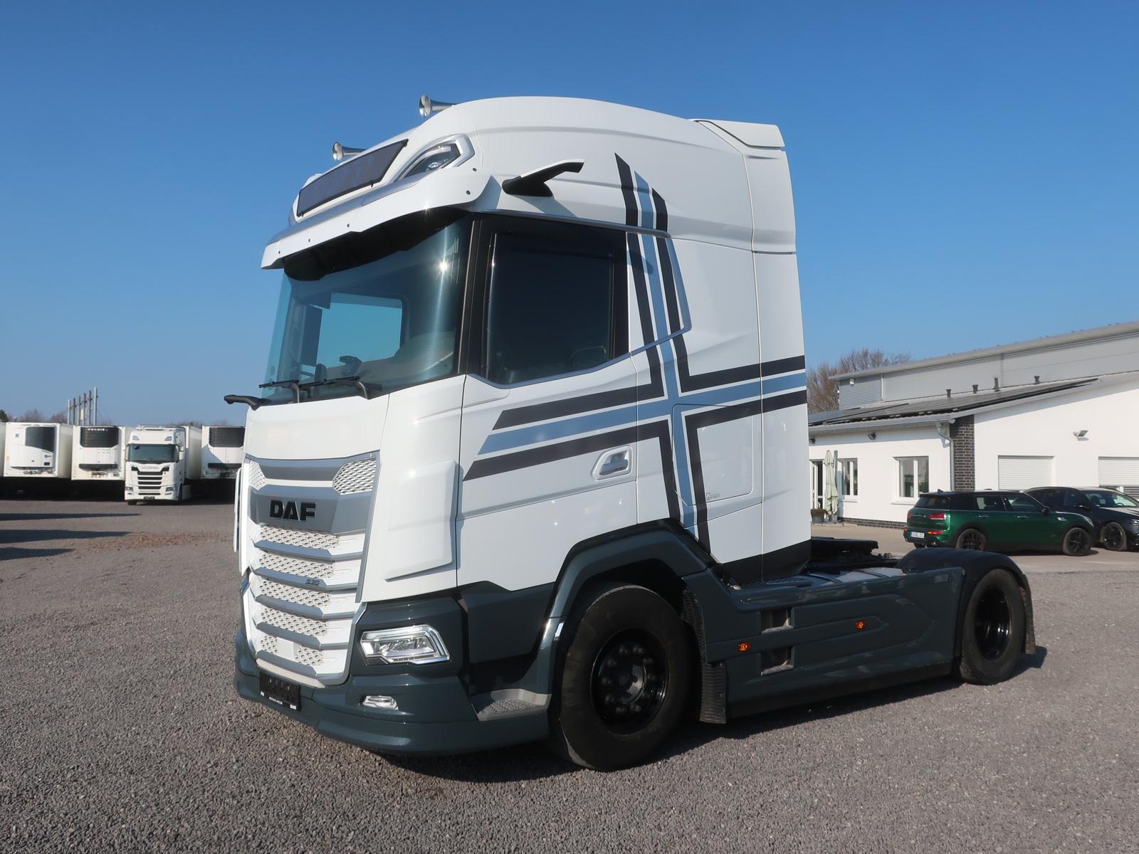 DAF XG+ 530 FT Intarder Leder Navigation LED