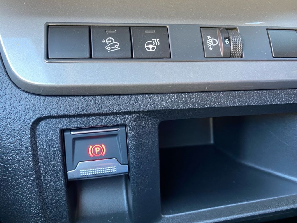 Fahrzeugabbildung Citroën Spacetourer M 2.0 BlueHDi 180 EAT8 Plus