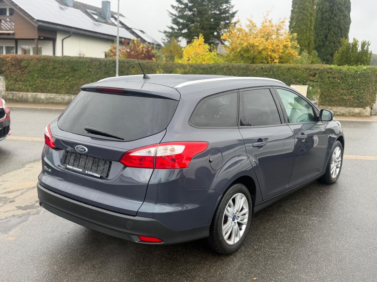 Ford Focus 2012 — photo 5