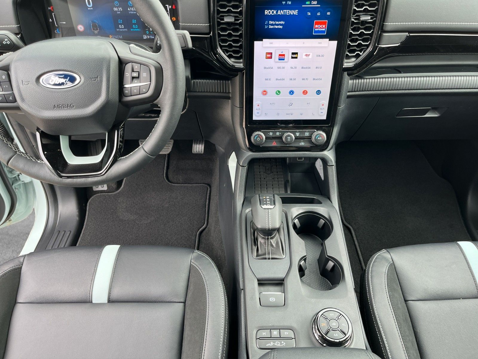 Fahrzeugabbildung Ford Ranger PHEV Stormtrak  DoKa