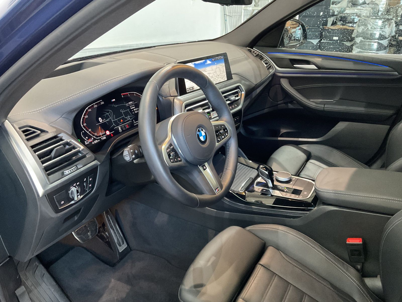 Fahrzeugeinzelansicht 10 Fahrzeugabbildung BMW X4 xDrive20d |20" LMR |M Sportpaket |BMW Laserli