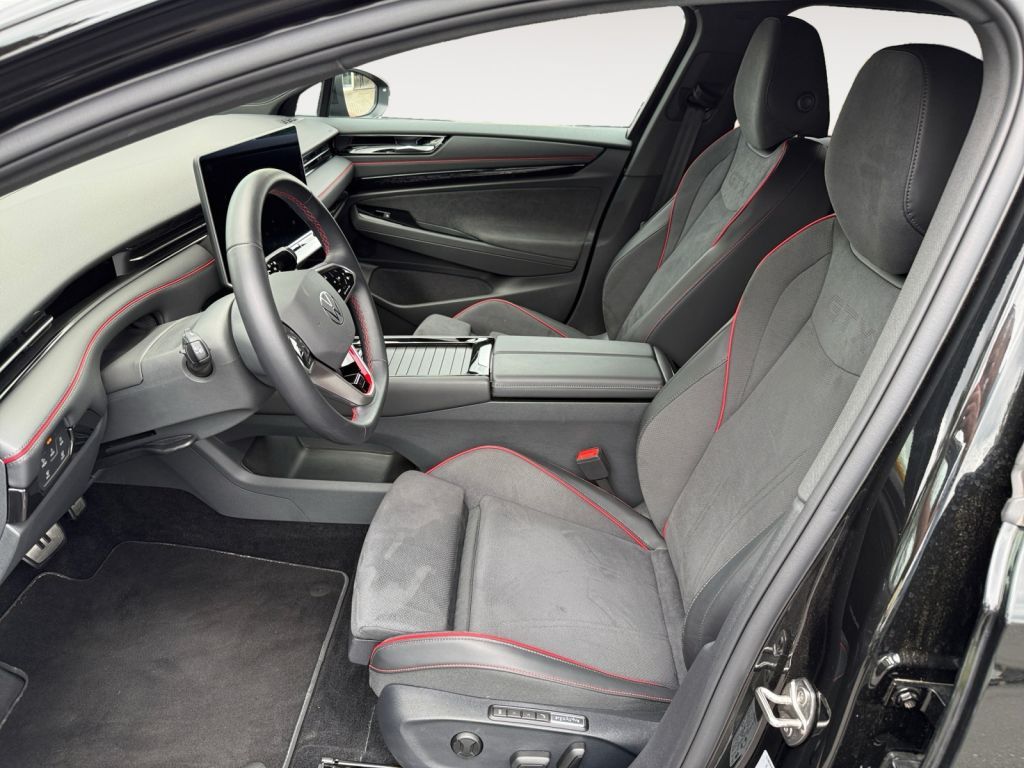 Fahrzeugabbildung Volkswagen ID.7 Tourer 4Motion GTX AHZV DCC Voll