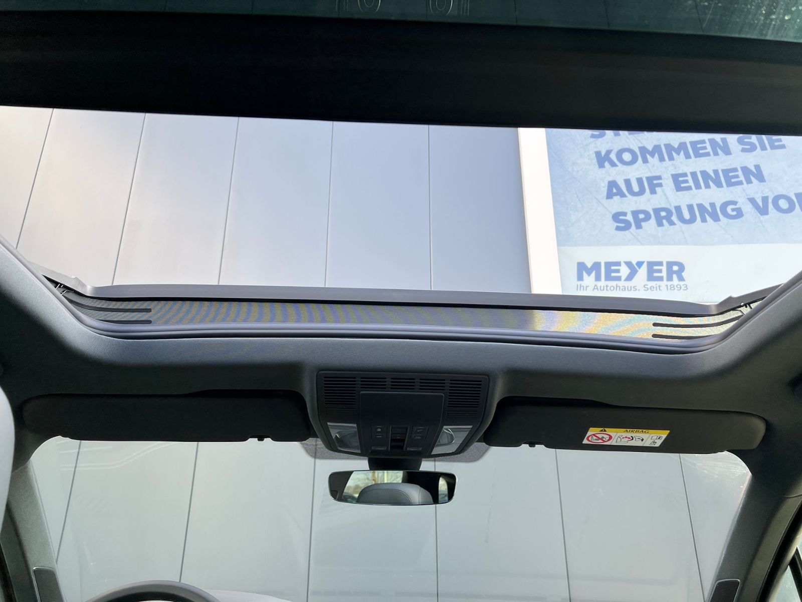 Fahrzeugabbildung Volkswagen Touareg  R-Line 3.0 V6 TDI 4MOTION TipTronic *Le