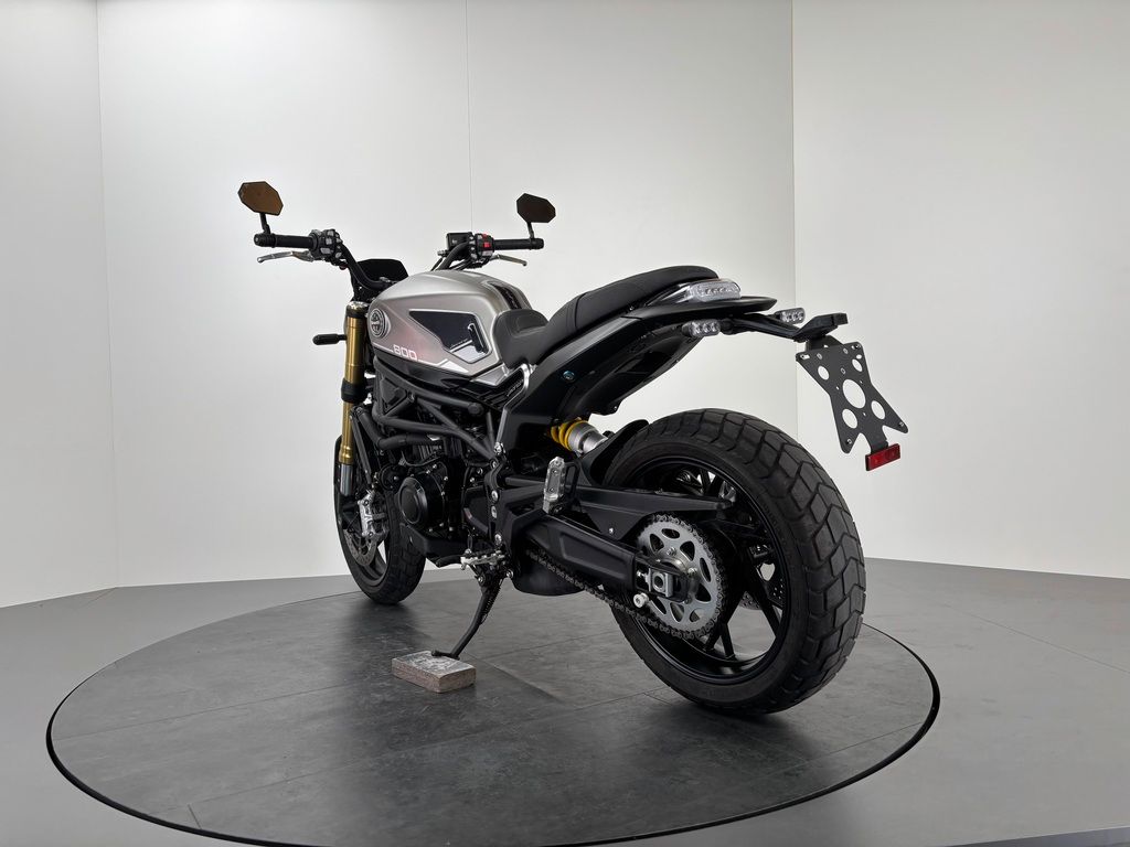 Fahrzeugabbildung Benelli LEONCINO 800 *TOP-ZUSTAND *REIFEN NEU
