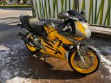 Honda CBR 600F (PC 31/B) - HONDA CBR600F PC31