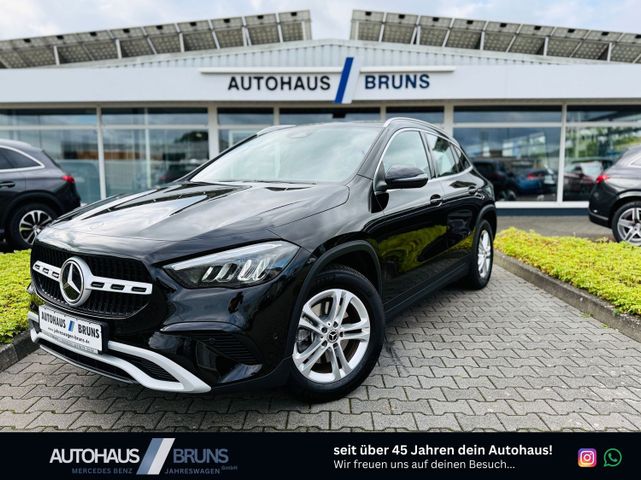 Mercedes-Benz GLA 200 PROGRESSIVE Advanced, Distronic, RFK, LE