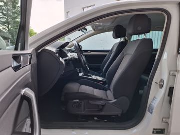 Volkswagen Passat Variant - 7